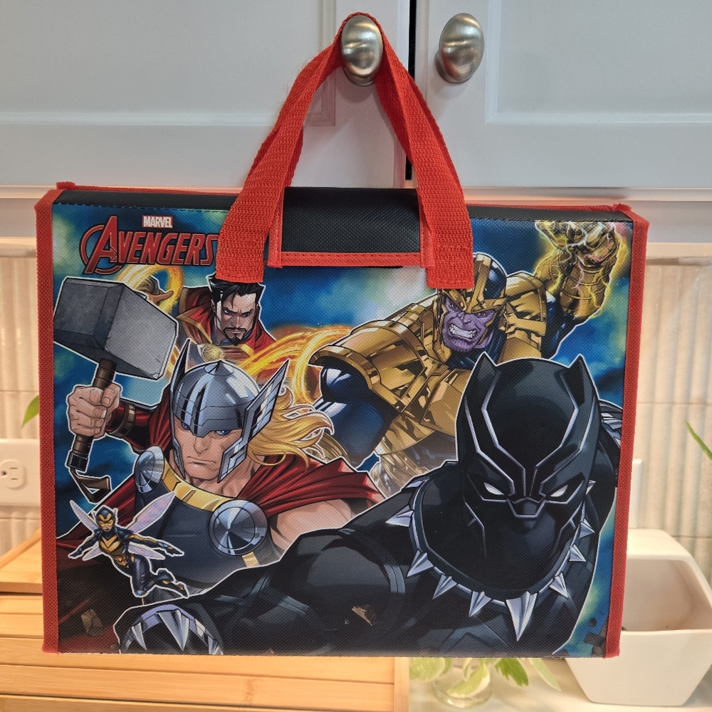 Marvel Avengers 3 Fold Travel Case